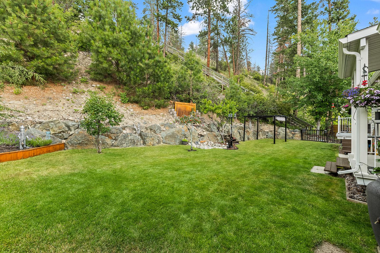 









5827


Victoria

Street,
Peachland,




BC
V0H 1X4

