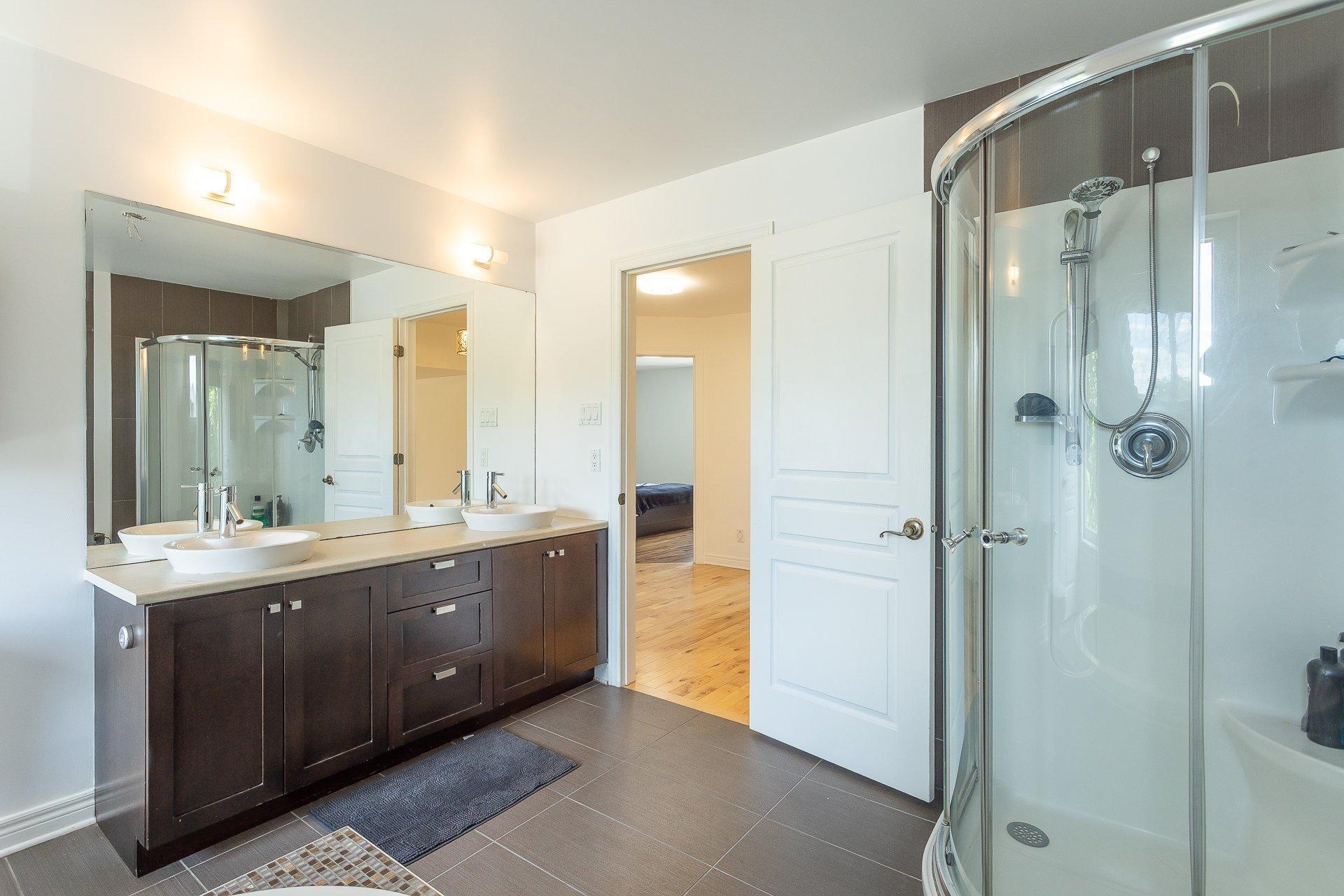 









111


Rue Jean-Paul-Lemieux

,
Notre-Dame-de-l'Île-Perrot,




QC
J7W1P4

