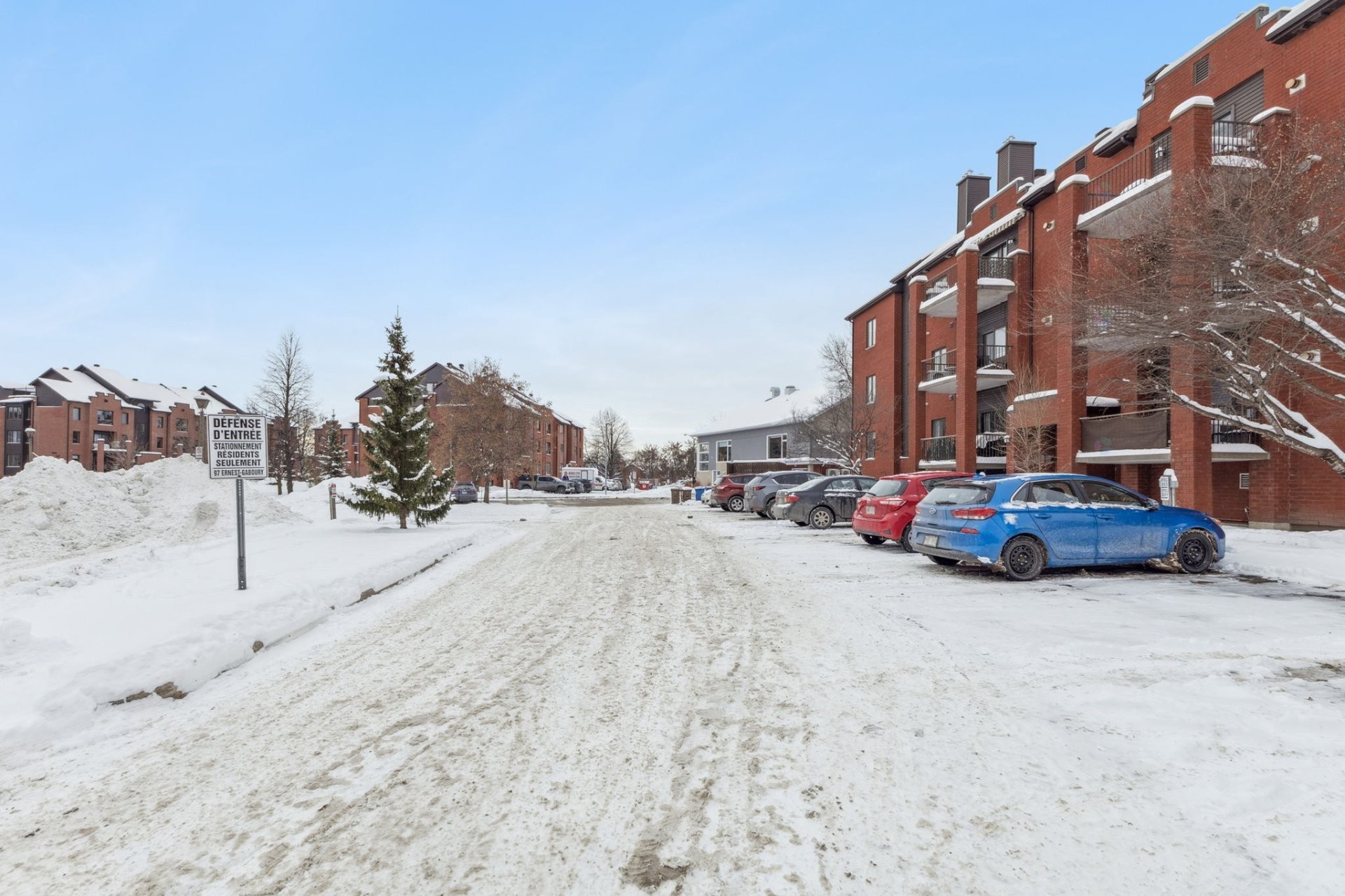 









97


Rue Ernest-Gaboury

, 101,
Gatineau (Gatineau),




QC
J8V0G2

