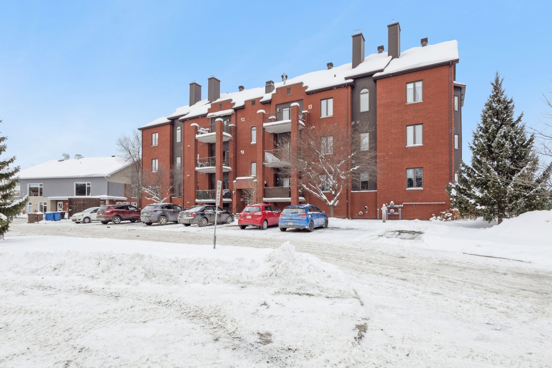 









97


Rue Ernest-Gaboury

, 101,
Gatineau (Gatineau),




QC
J8V0G2


