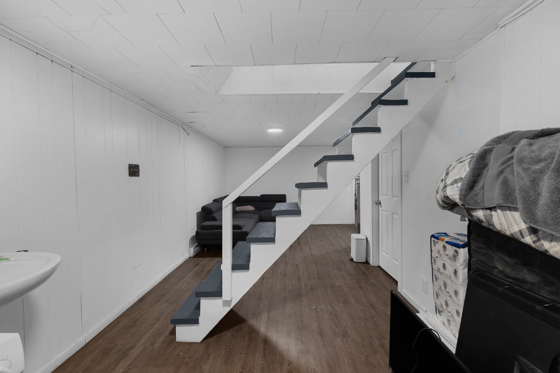 









470


Rue Ouimet

,
Montréal (Saint-Laurent),




QC
H4L3N8

