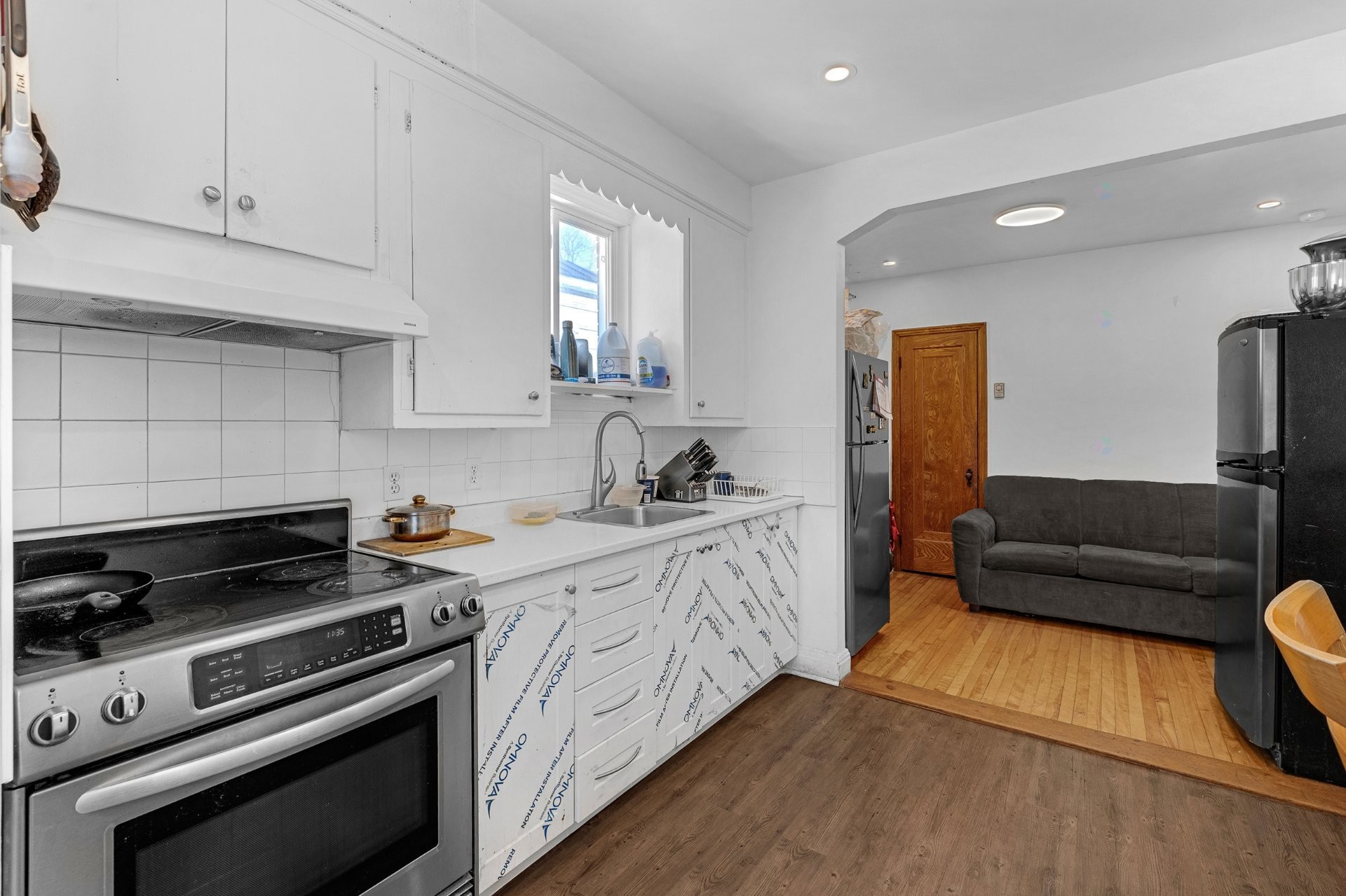 









470


Rue Ouimet

,
Montréal (Saint-Laurent),




QC
H4L3N8

