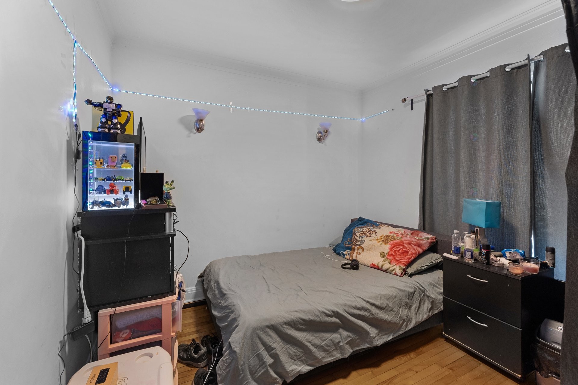 









470


Rue Ouimet

,
Montréal (Saint-Laurent),




QC
H4L3N8

