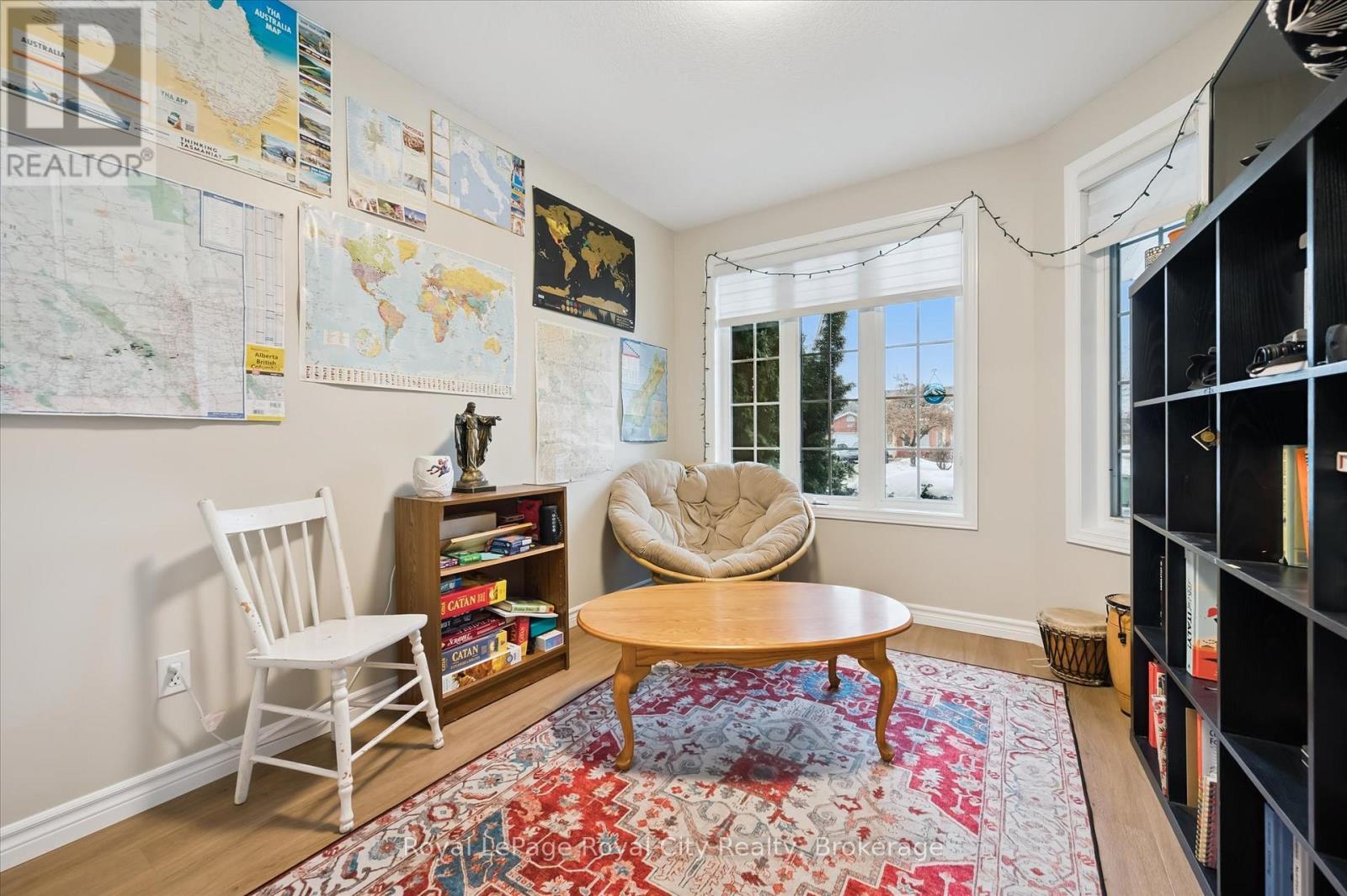 












45 BORLAND DRIVE

,
Guelph (Clairfields/Hanlon Business Park),




Ontario
N1G5B5

