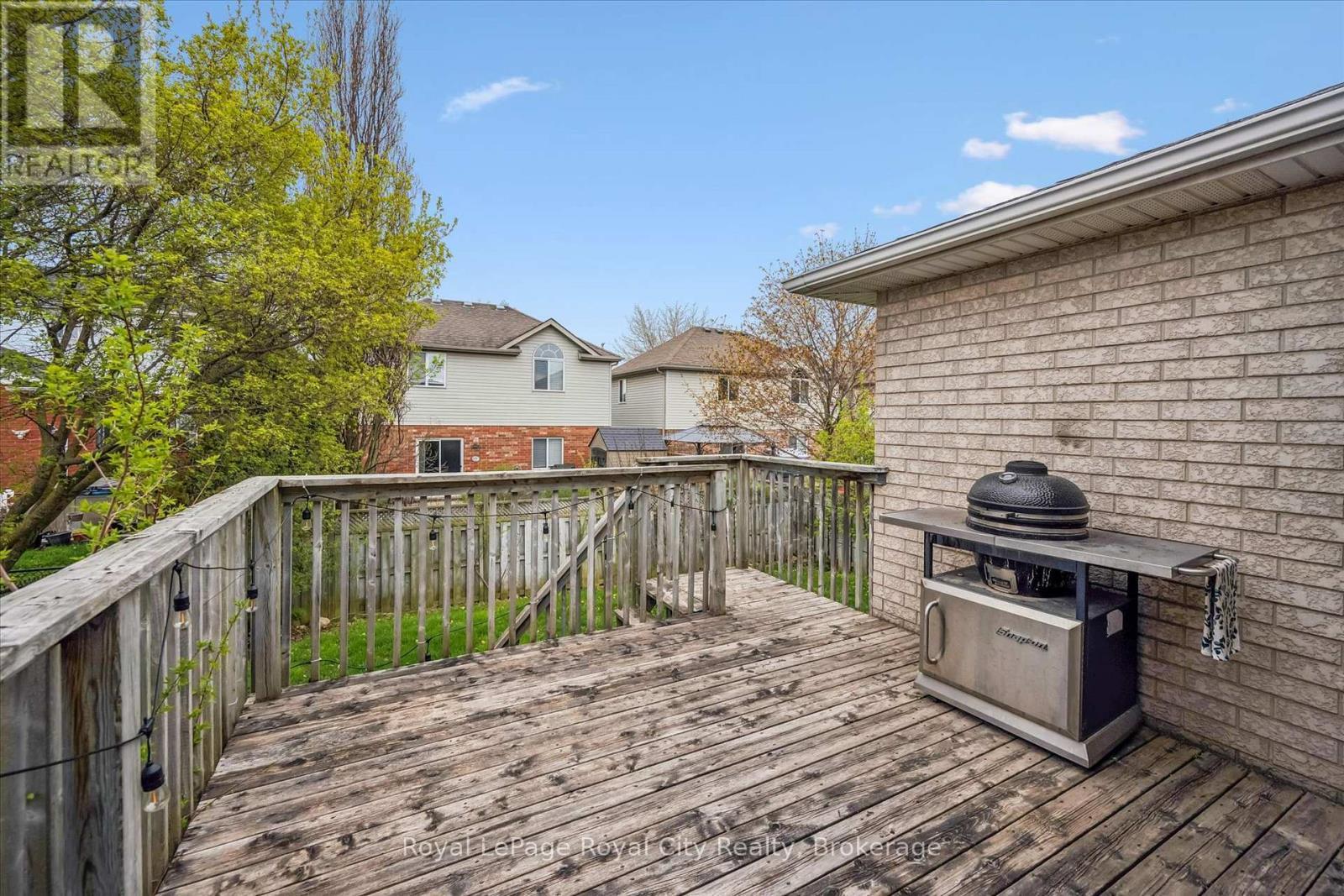 












45 BORLAND DRIVE

,
Guelph (Clairfields/Hanlon Business Park),




Ontario
N1G5B5


