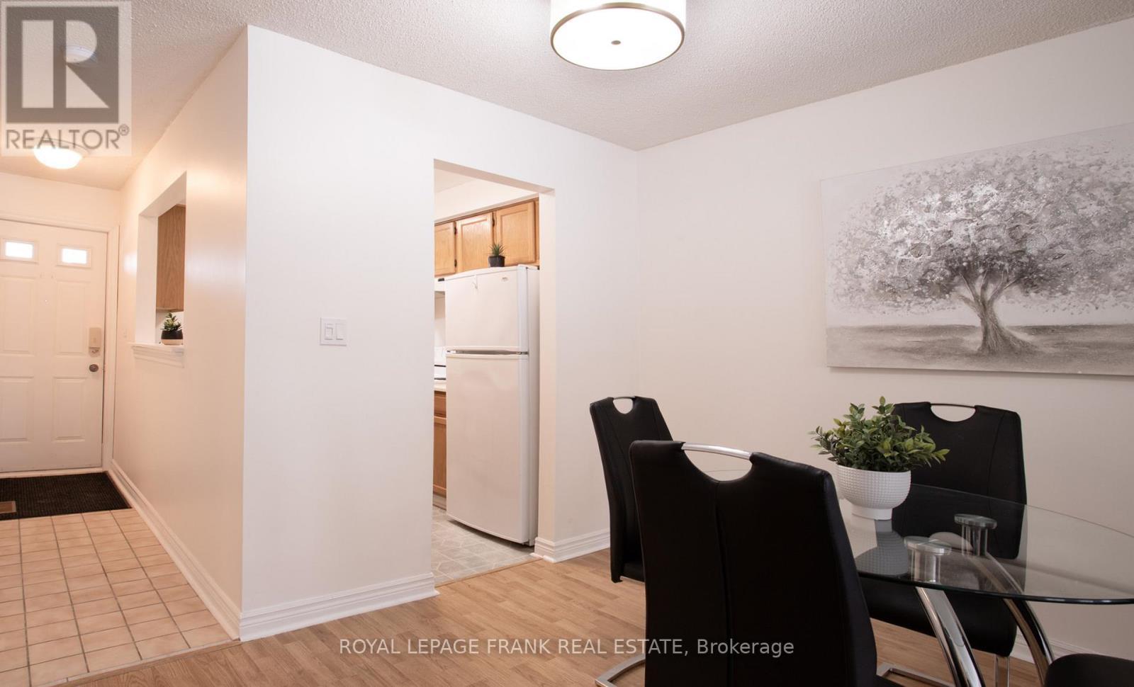 












A15 - 1651 NASH ROAD

,
Clarington (Courtice),




Ontario
L1E1S8

