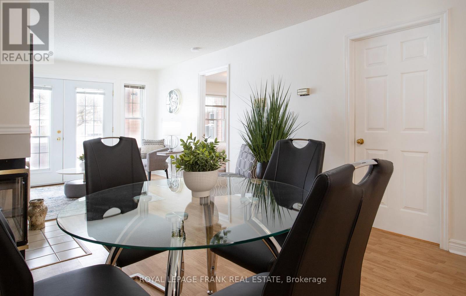 












A15 - 1651 NASH ROAD

,
Clarington (Courtice),




Ontario
L1E1S8

