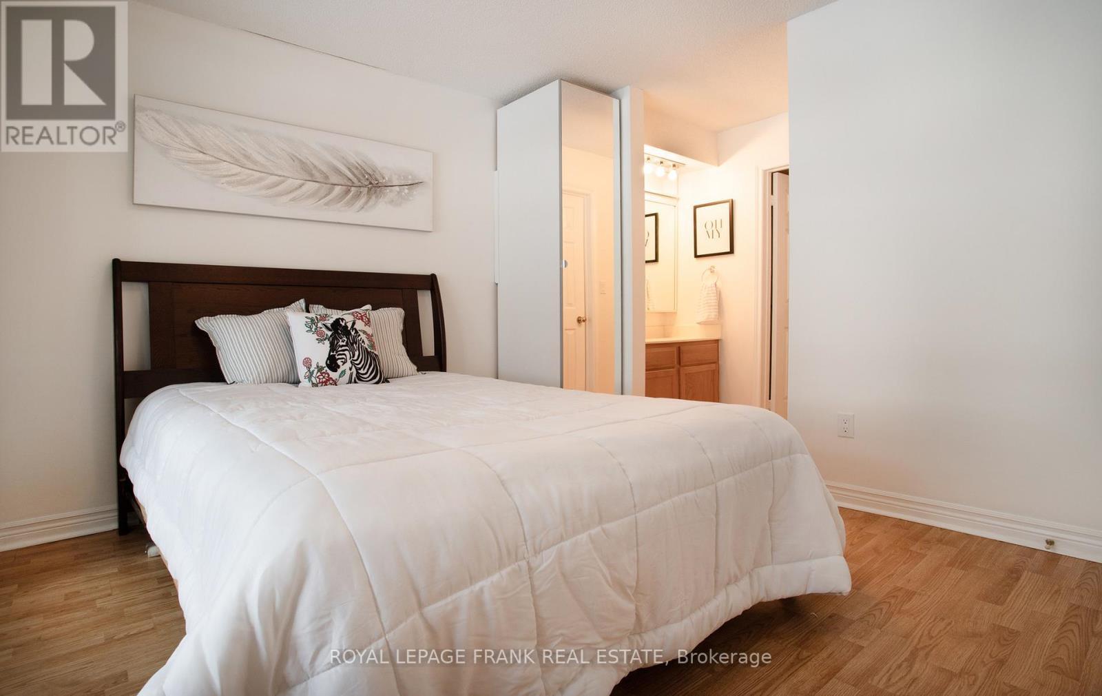 












A15 - 1651 NASH ROAD

,
Clarington (Courtice),




Ontario
L1E1S8

