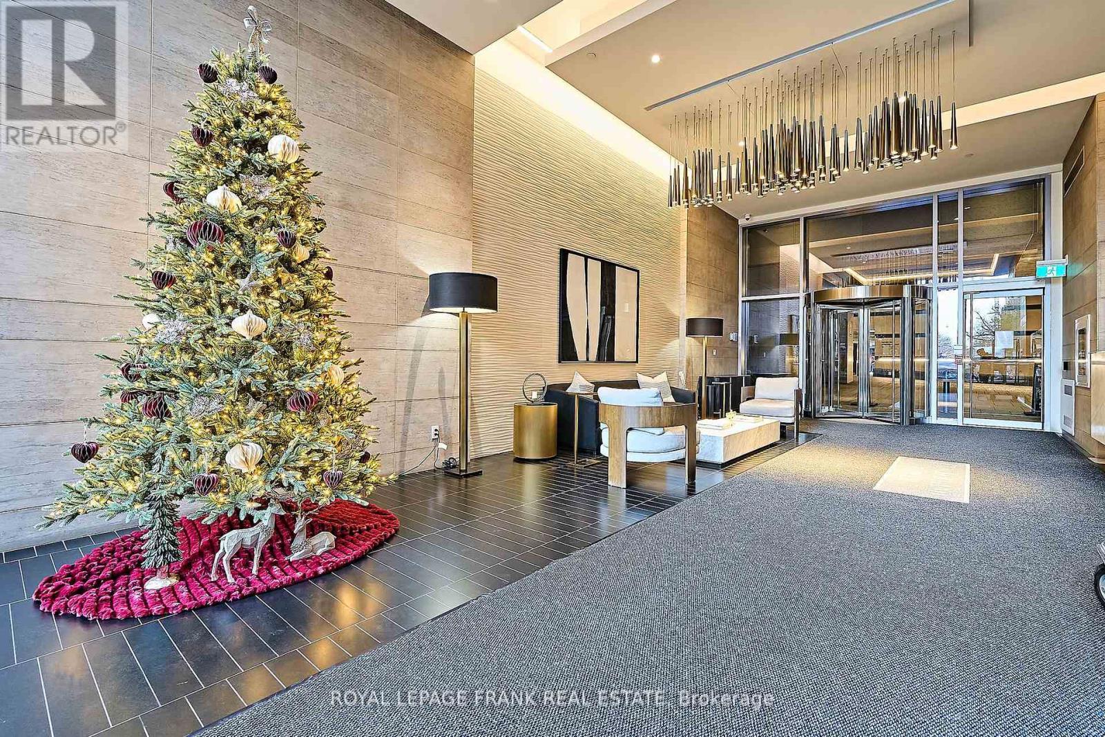 












2005 - 188 CUMBERLAND STREET

,
Toronto (Annex),




Ontario
M5R0B6

