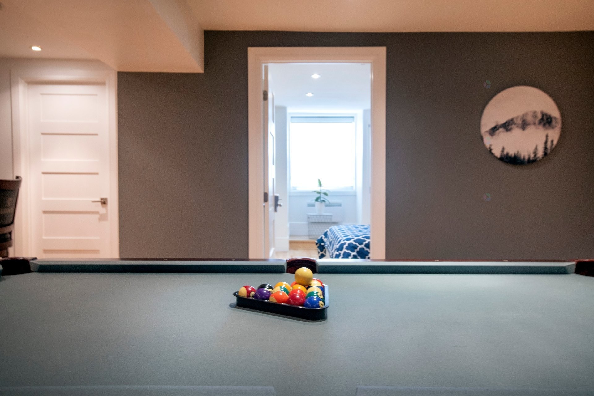 









1944


Rue Tupper

,
Montréal (Ville-Marie),




QC
H3H1N5

