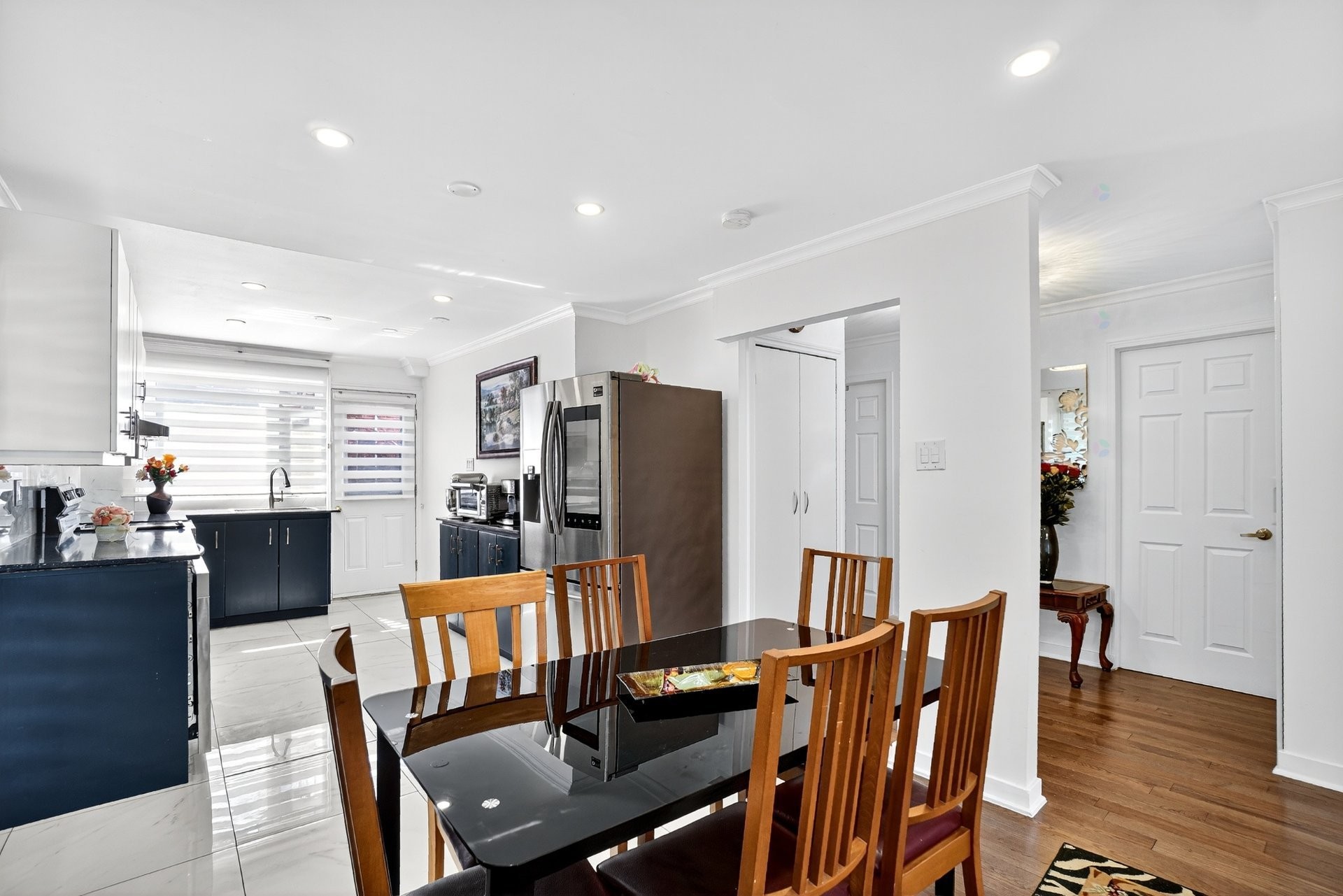 









6960

 - 6964


Av. Rondeau

,
Montréal (Anjou),




QC
H1K2P2

