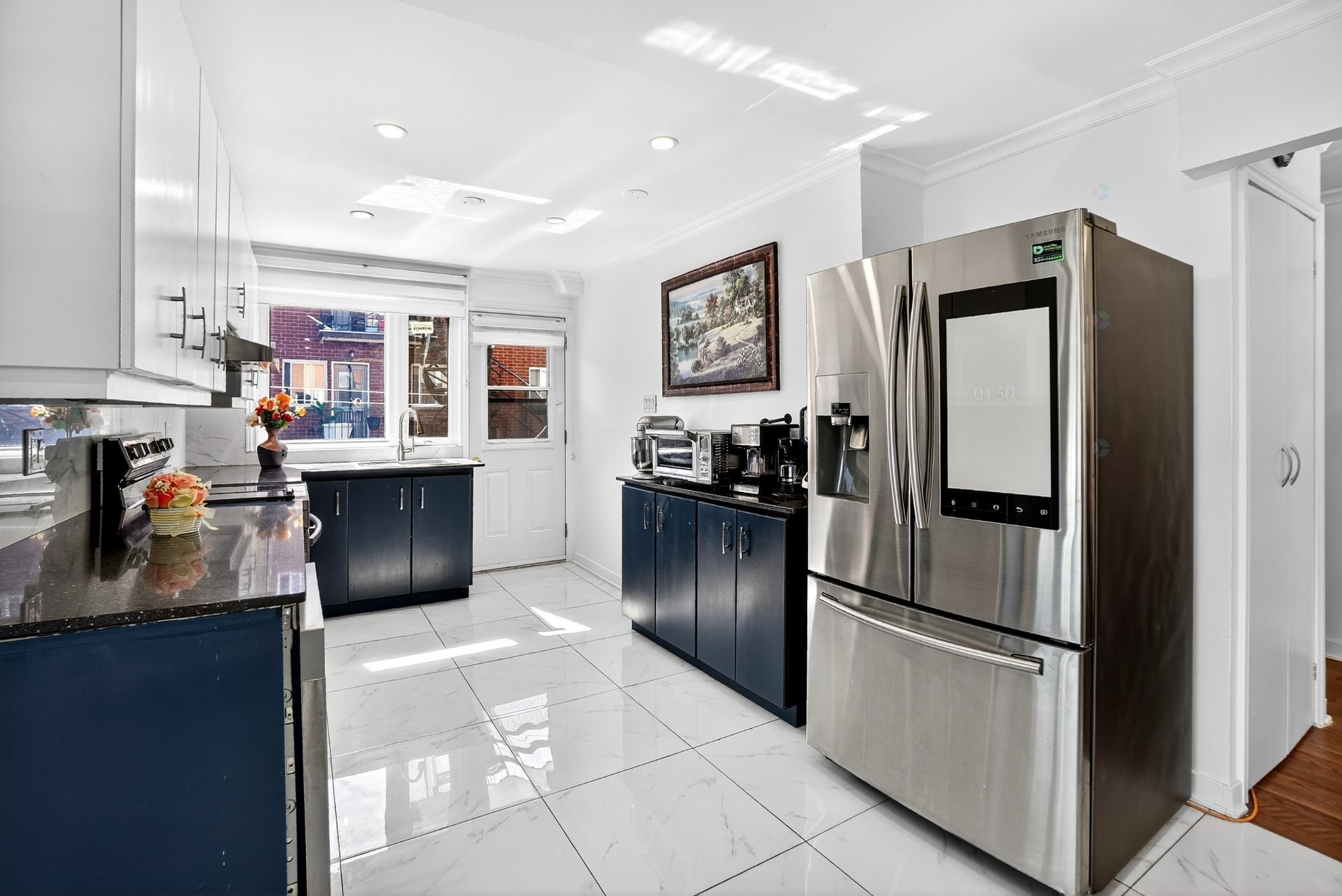 









6960

 - 6964


Av. Rondeau

,
Montréal (Anjou),




QC
H1K2P2

