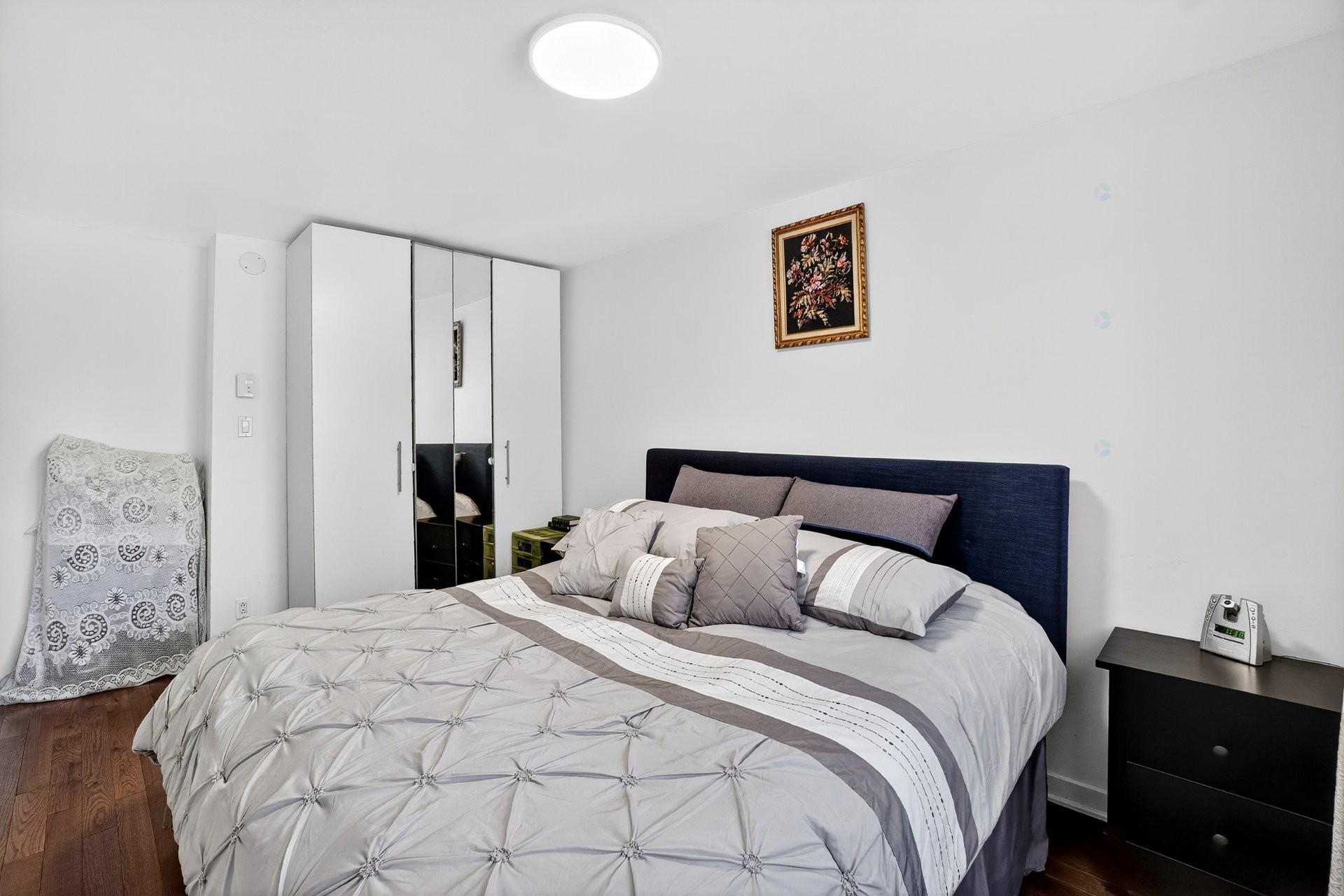 









6960

 - 6964


Av. Rondeau

,
Montréal (Anjou),




QC
H1K2P2

