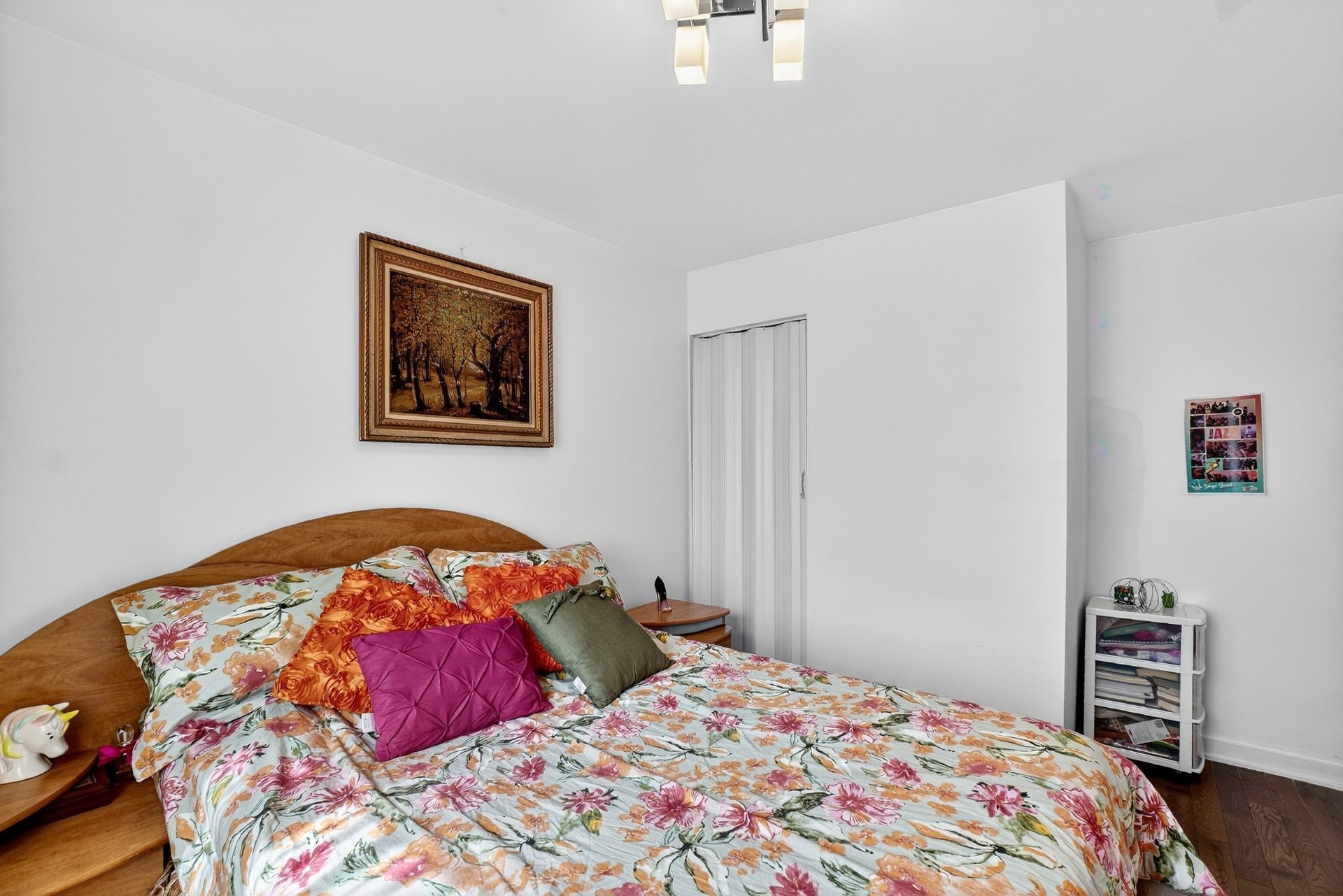 









6960

 - 6964


Av. Rondeau

,
Montréal (Anjou),




QC
H1K2P2

