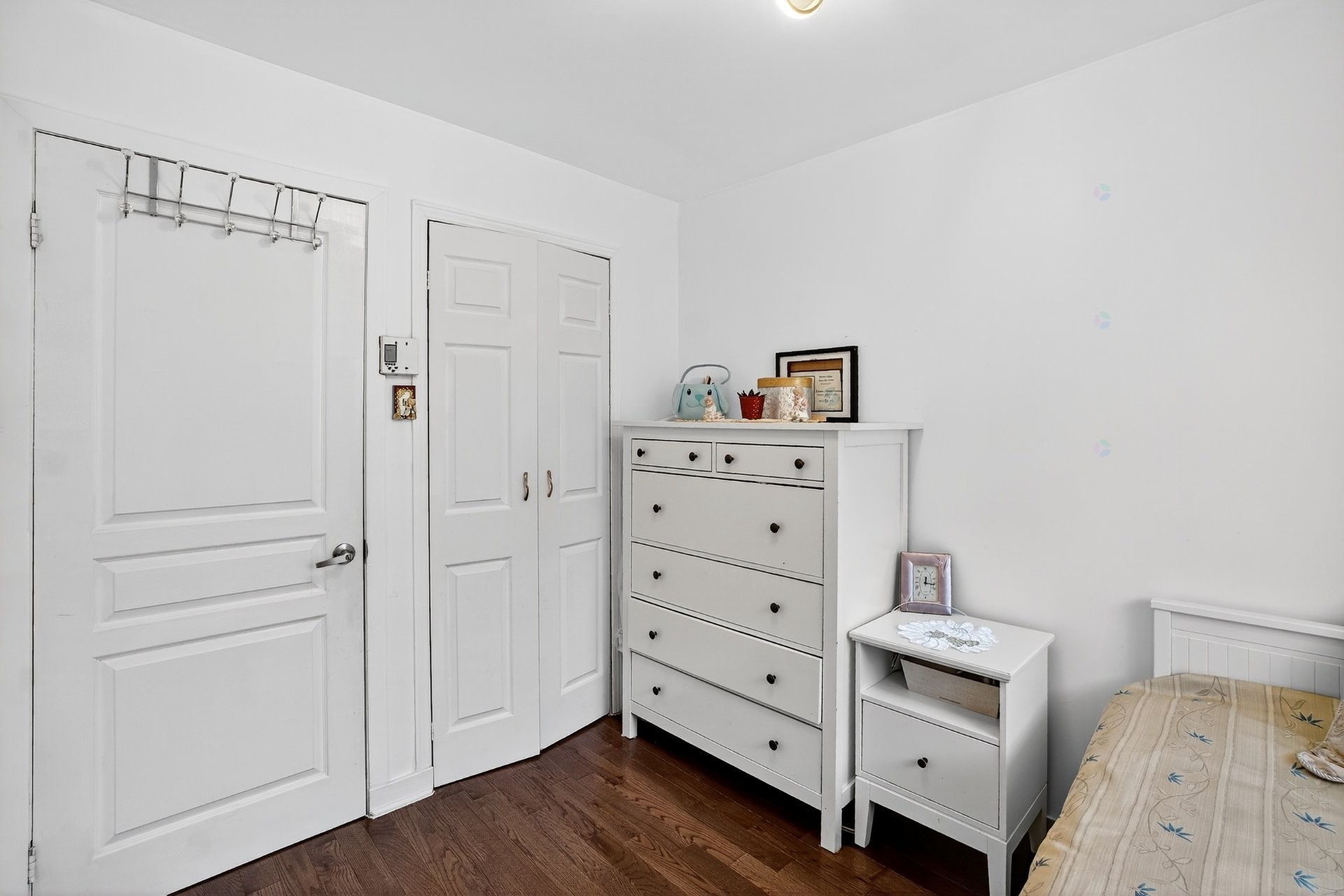 









6960

 - 6964


Av. Rondeau

,
Montréal (Anjou),




QC
H1K2P2

