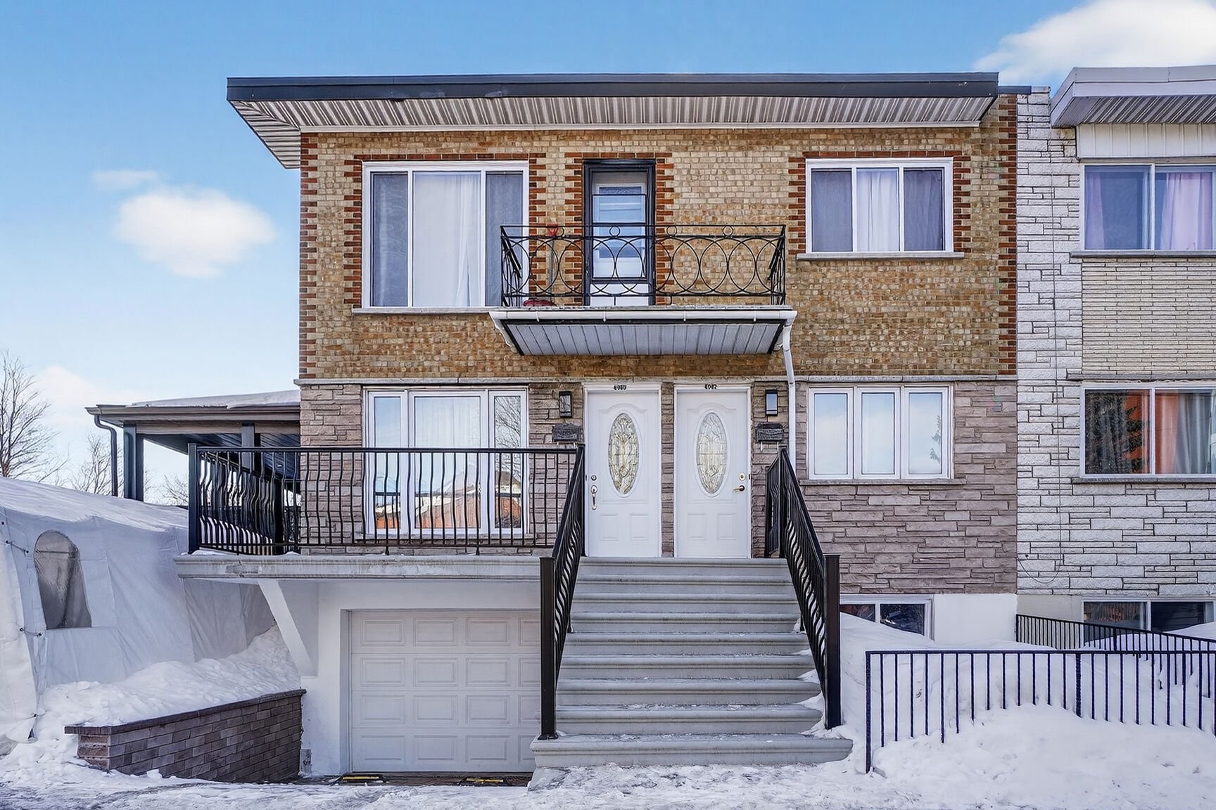 









6960

 - 6964


Av. Rondeau

,
Montréal (Anjou),




QC
H1K2P2

