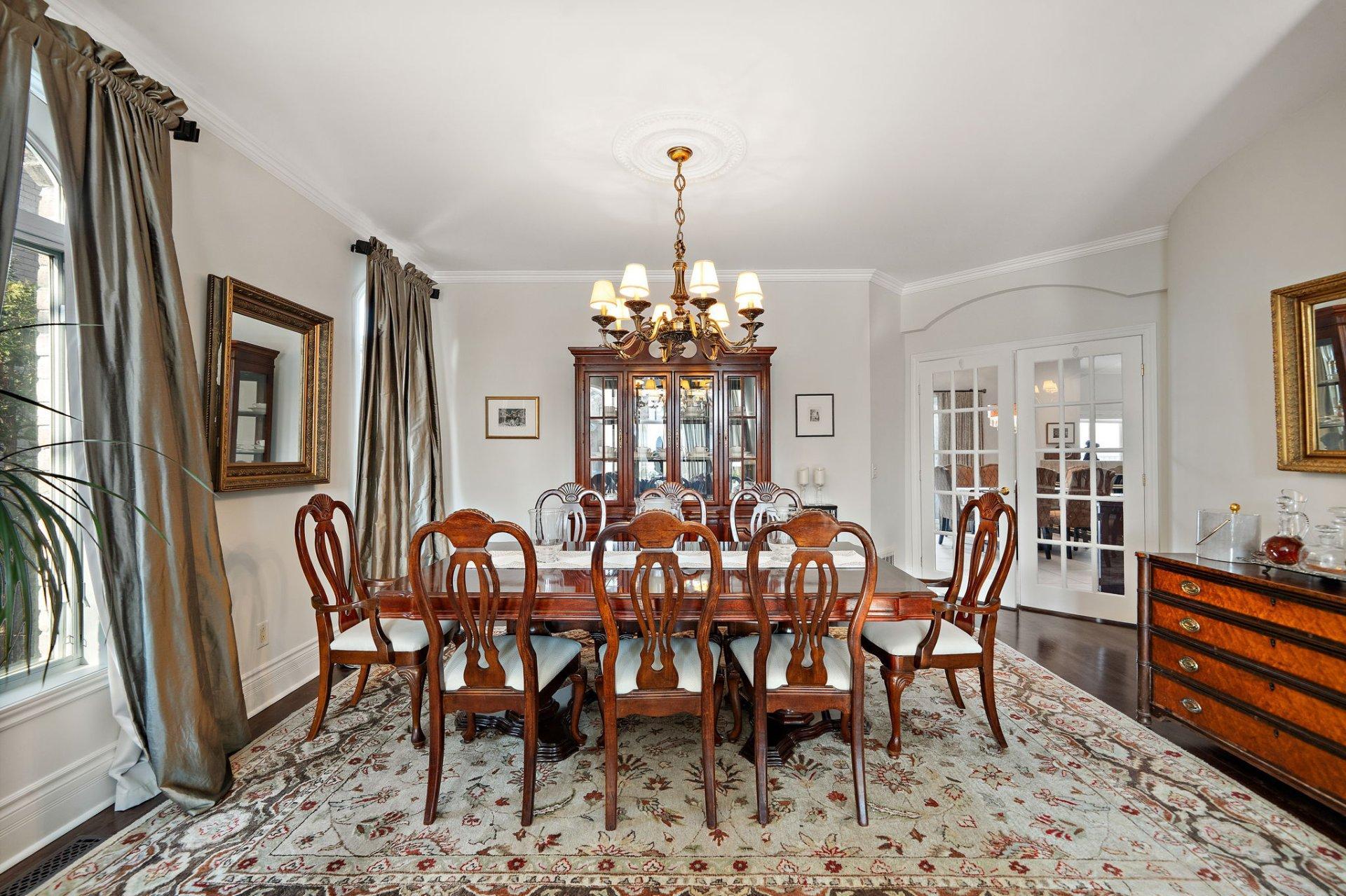 









389


Rue Cézanne

,
Dollard-des-Ormeaux,




QC
H9A3J5

