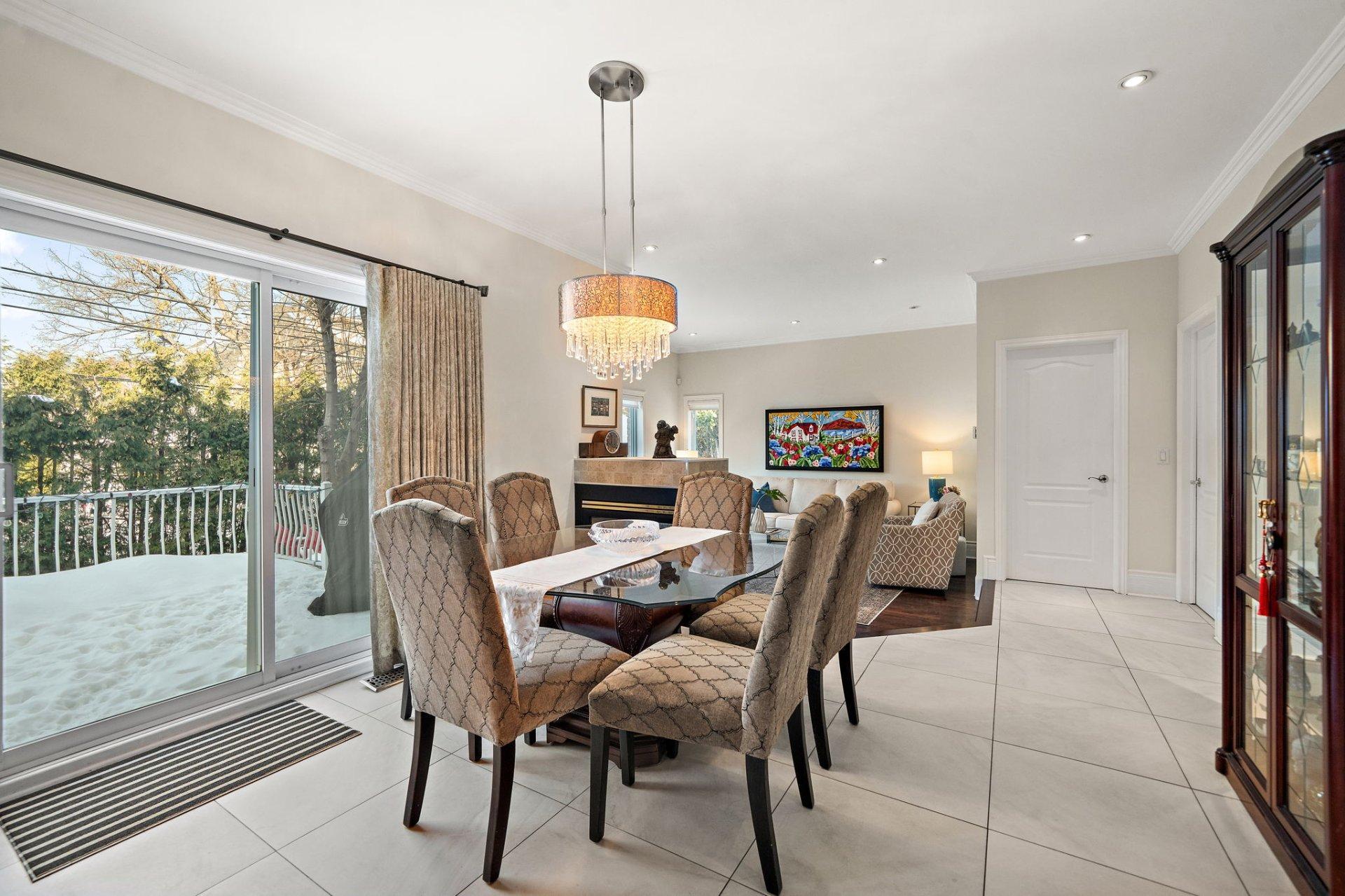 









389


Rue Cézanne

,
Dollard-des-Ormeaux,




QC
H9A3J5

