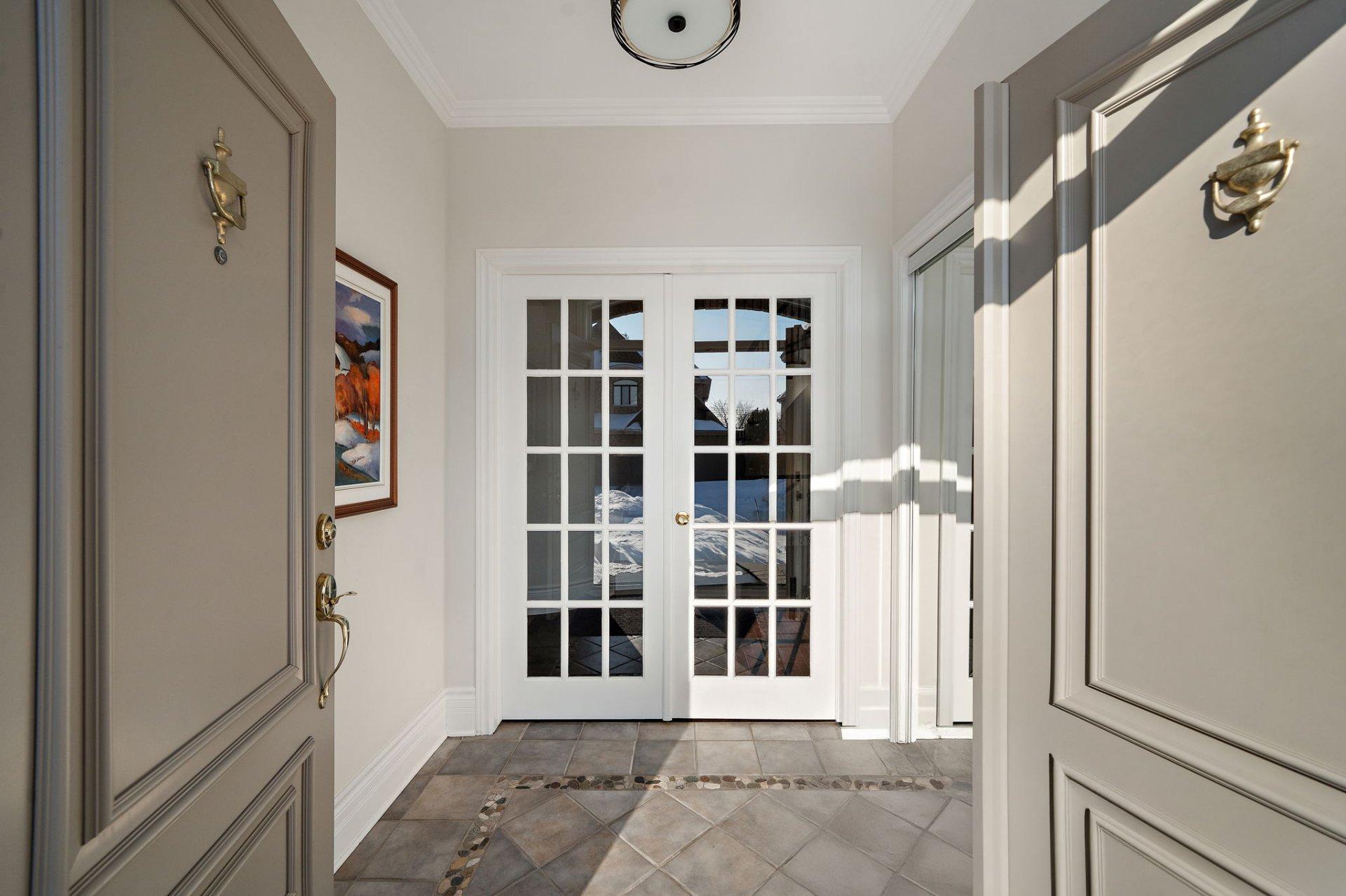 









389


Rue Cézanne

,
Dollard-des-Ormeaux,




QC
H9A3J5

