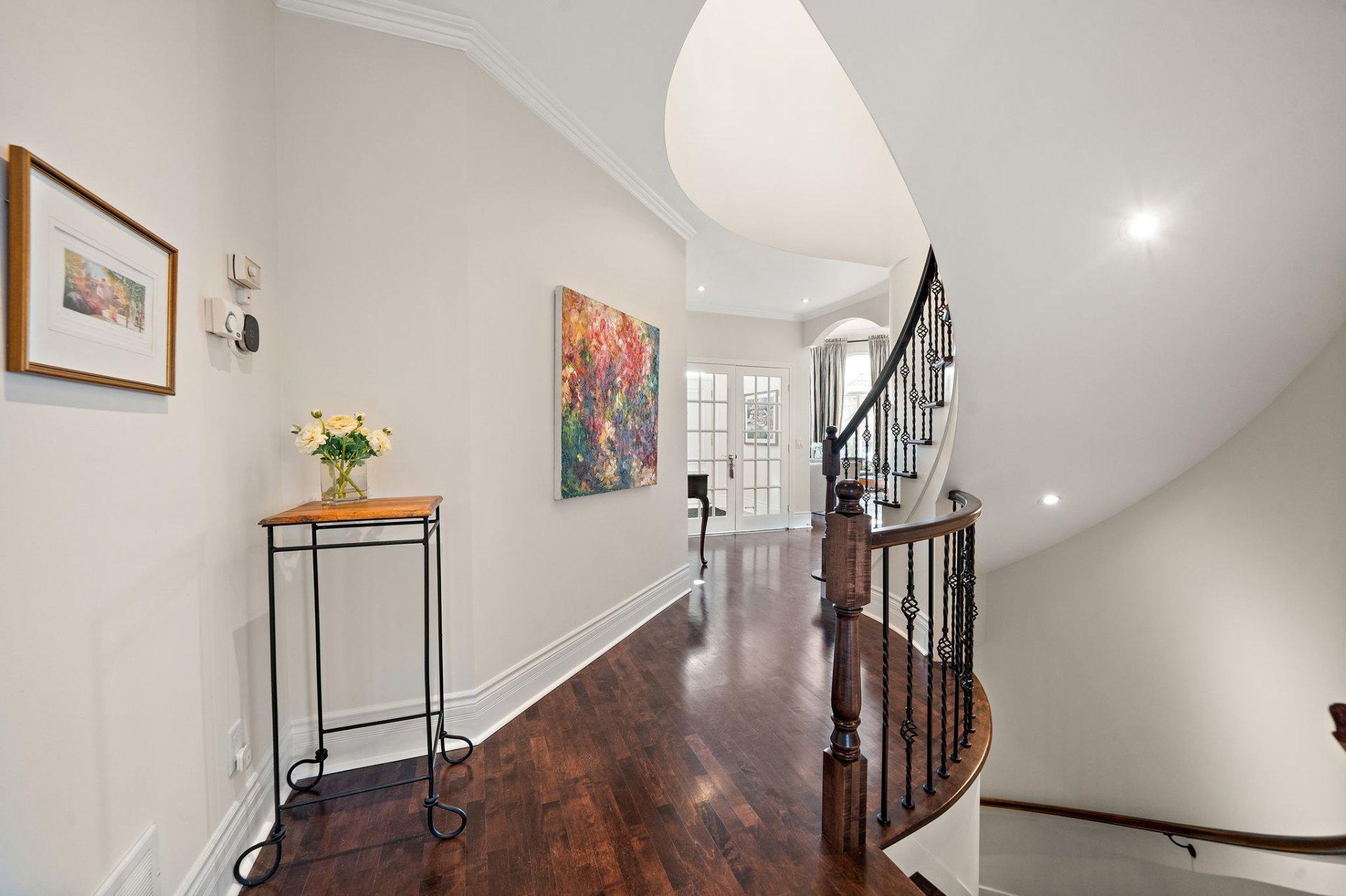 









389


Rue Cézanne

,
Dollard-des-Ormeaux,




QC
H9A3J5

