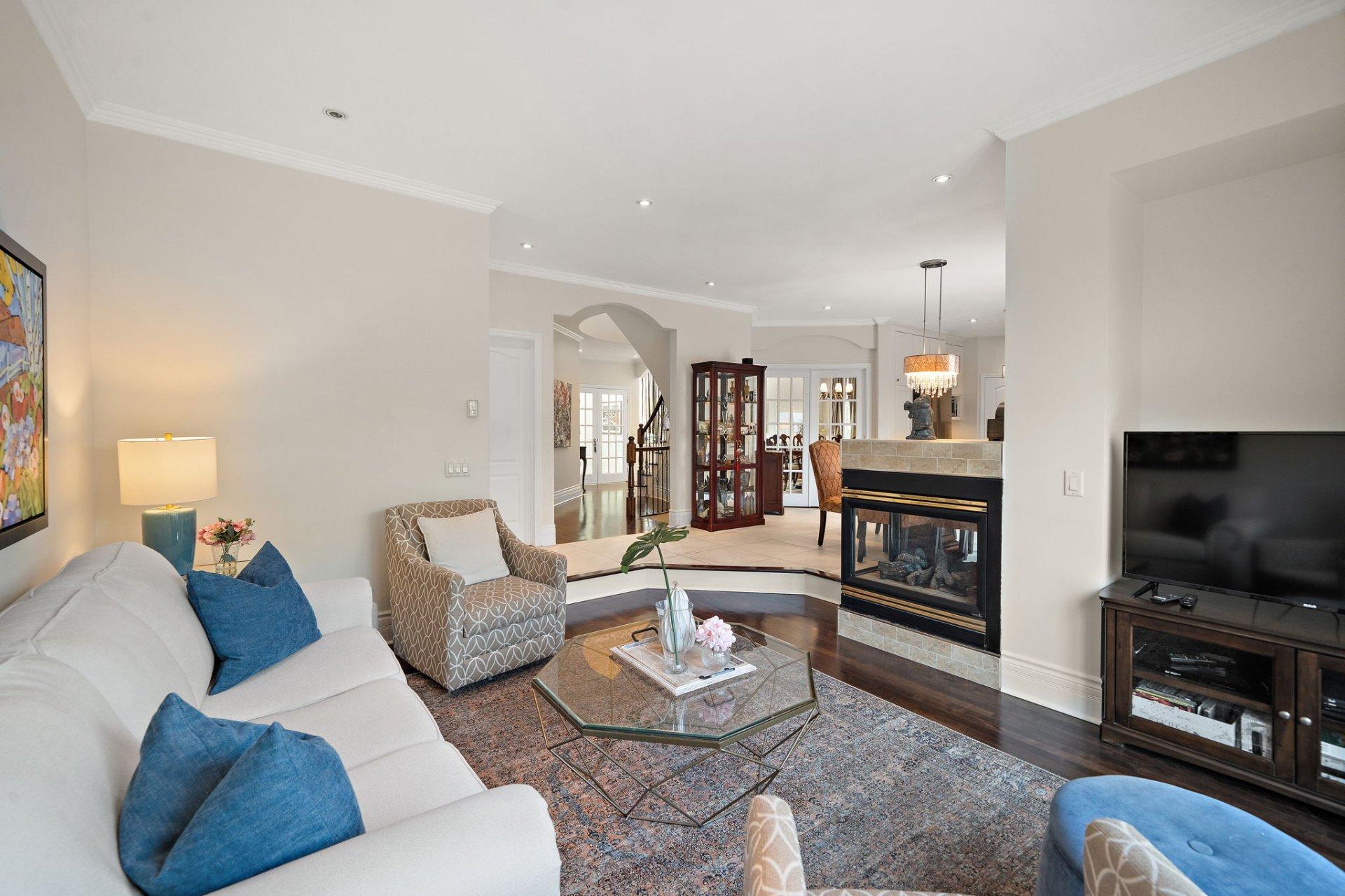 









389


Rue Cézanne

,
Dollard-des-Ormeaux,




QC
H9A3J5

