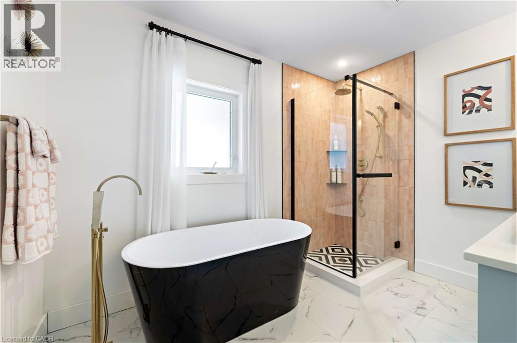 












194 WILES Lane

,
Grey Highlands,




Ontario
N0C1E0

