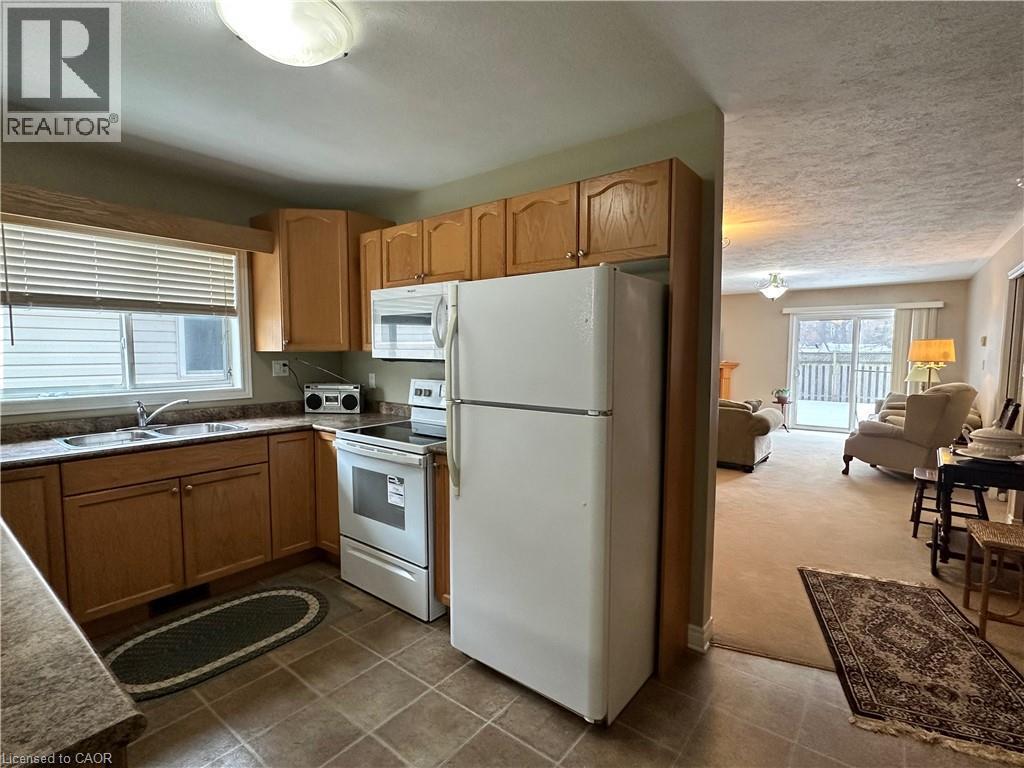 












154 FOREST Street E

,
Dunnville,




Ontario
N1A1C1

