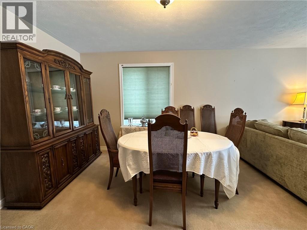 












154 FOREST Street E

,
Dunnville,




Ontario
N1A1C1

