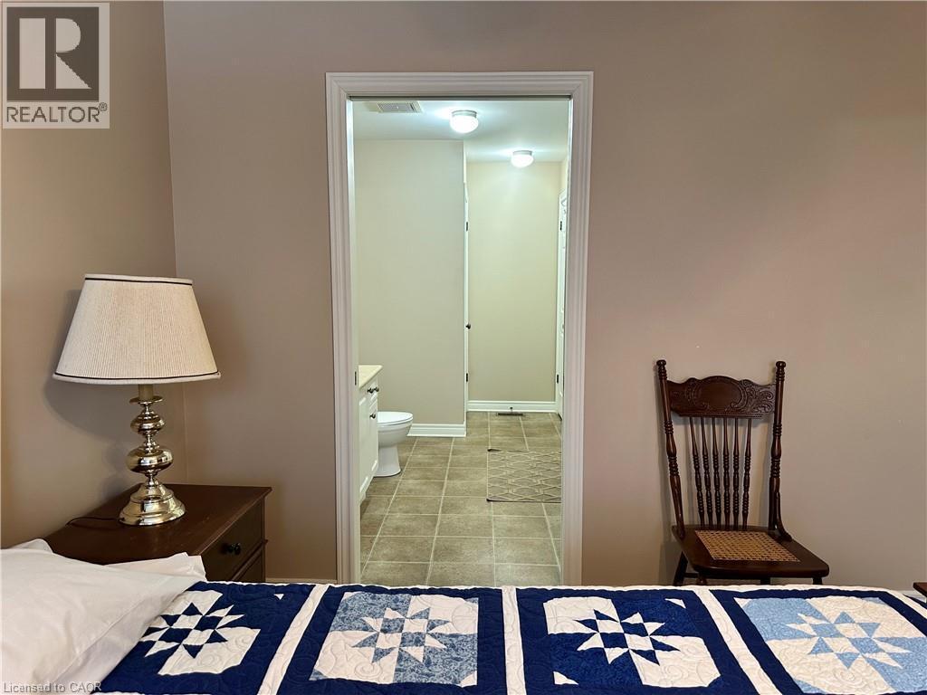 












154 FOREST Street E

,
Dunnville,




Ontario
N1A1C1

