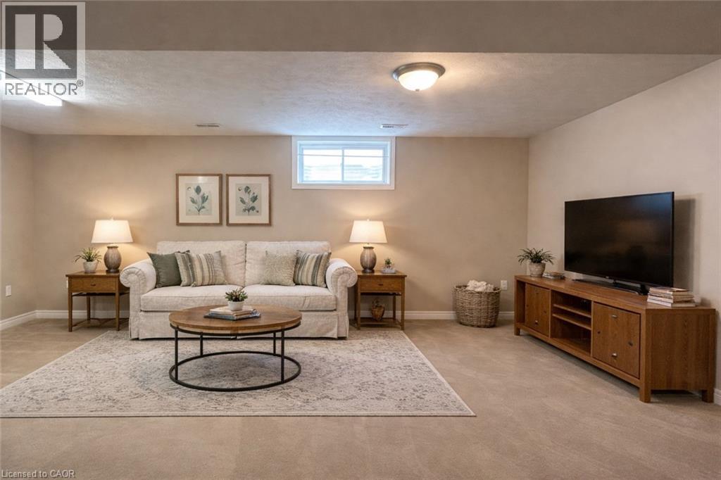 












154 FOREST Street E

,
Dunnville,




Ontario
N1A1C1

