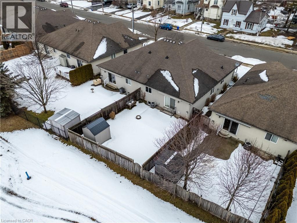 












154 FOREST Street E

,
Dunnville,




Ontario
N1A1C1

