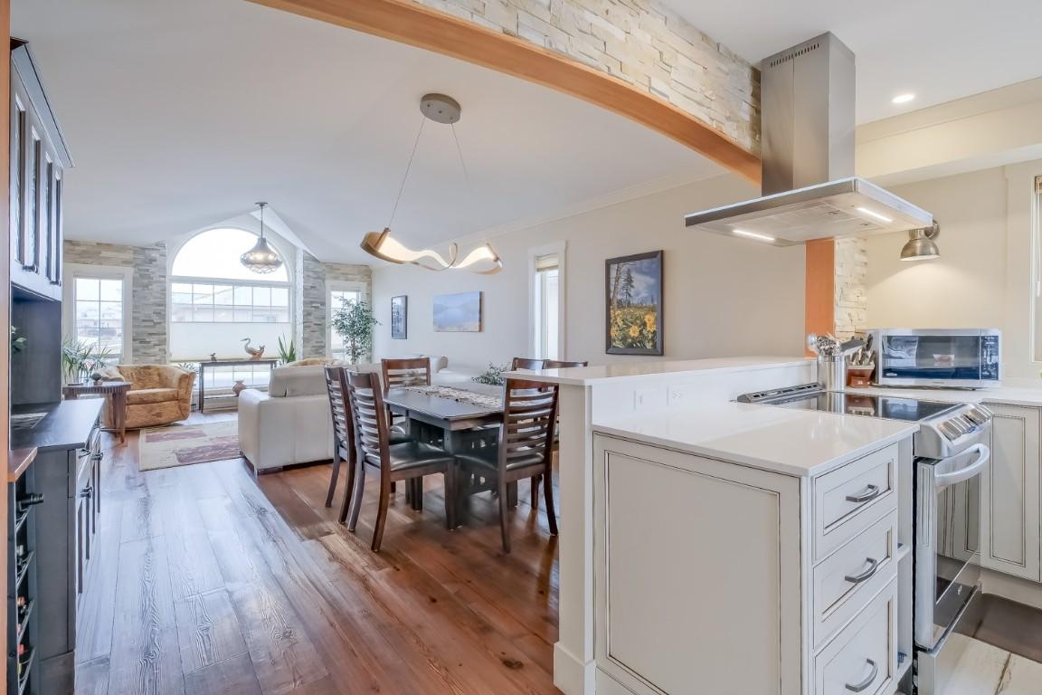 









595


Yates

Road, 419,
Kelowna,




BC
v1V 1P8

