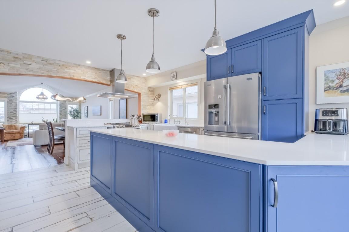 









595


Yates

Road, 419,
Kelowna,




BC
v1V 1P8

