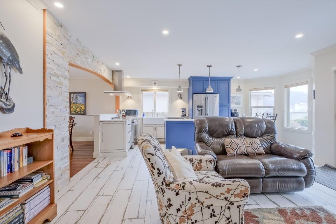 









595


Yates

Road, 419,
Kelowna,




BC
v1V 1P8

