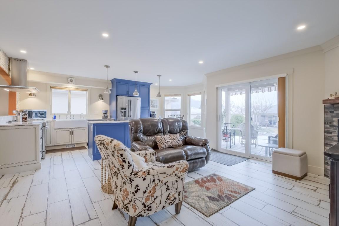 









595


Yates

Road, 419,
Kelowna,




BC
v1V 1P8

