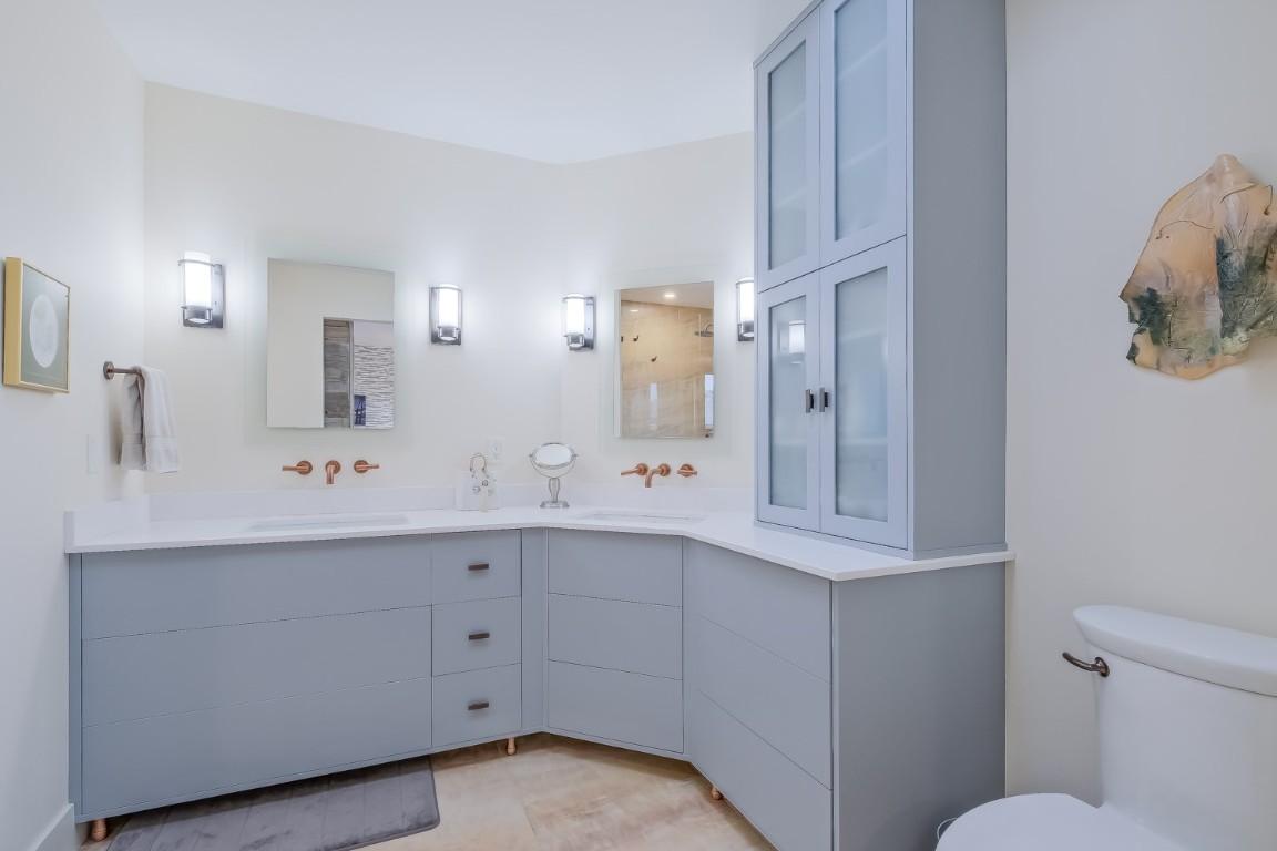 









595


Yates

Road, 419,
Kelowna,




BC
v1V 1P8

