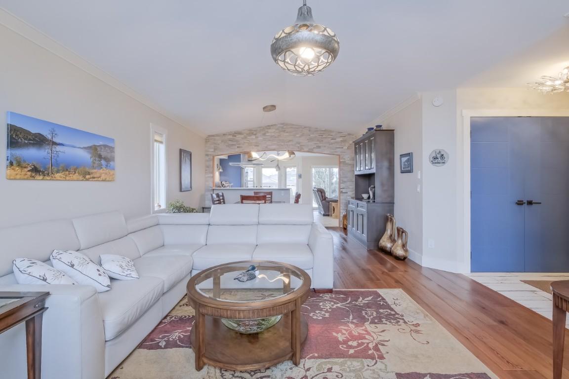 









595


Yates

Road, 419,
Kelowna,




BC
v1V 1P8

