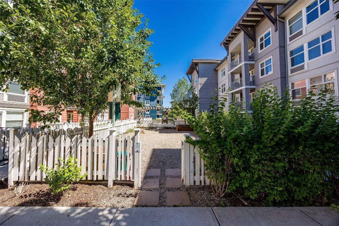 









555


Yates

Road, 410,
Kelowna,




BC
V1V 2V2

