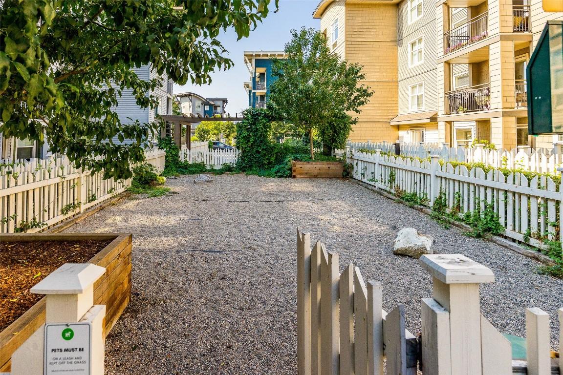 









555


Yates

Road, 410,
Kelowna,




BC
V1V 2V2

