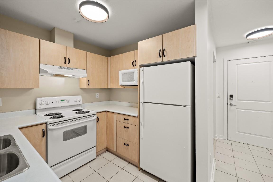 









555


Yates

Road, 410,
Kelowna,




BC
V1V 2V2

