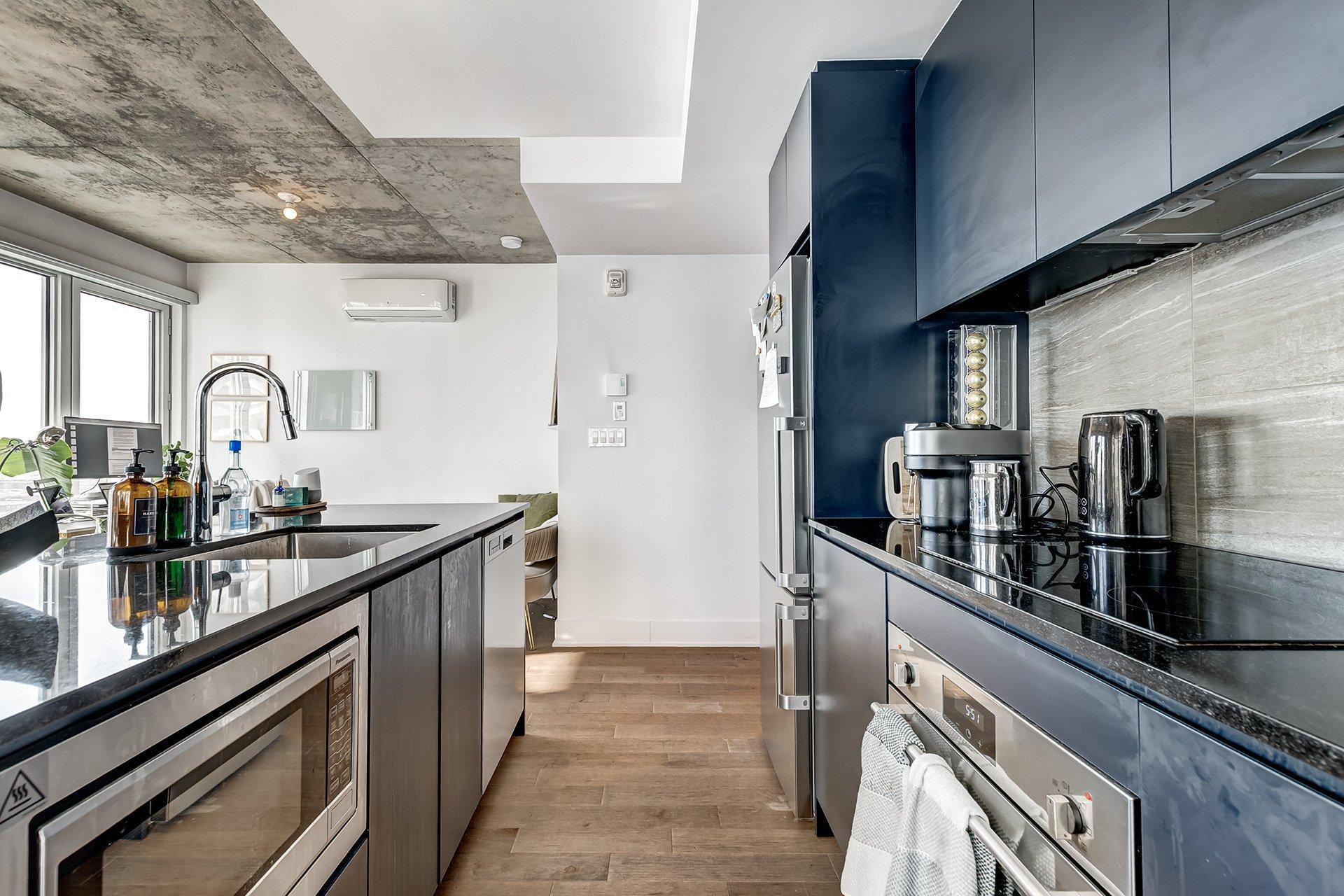 









2320


Rue Tupper

, 1214,
Montréal (Ville-Marie),




QC
H3H0B8

