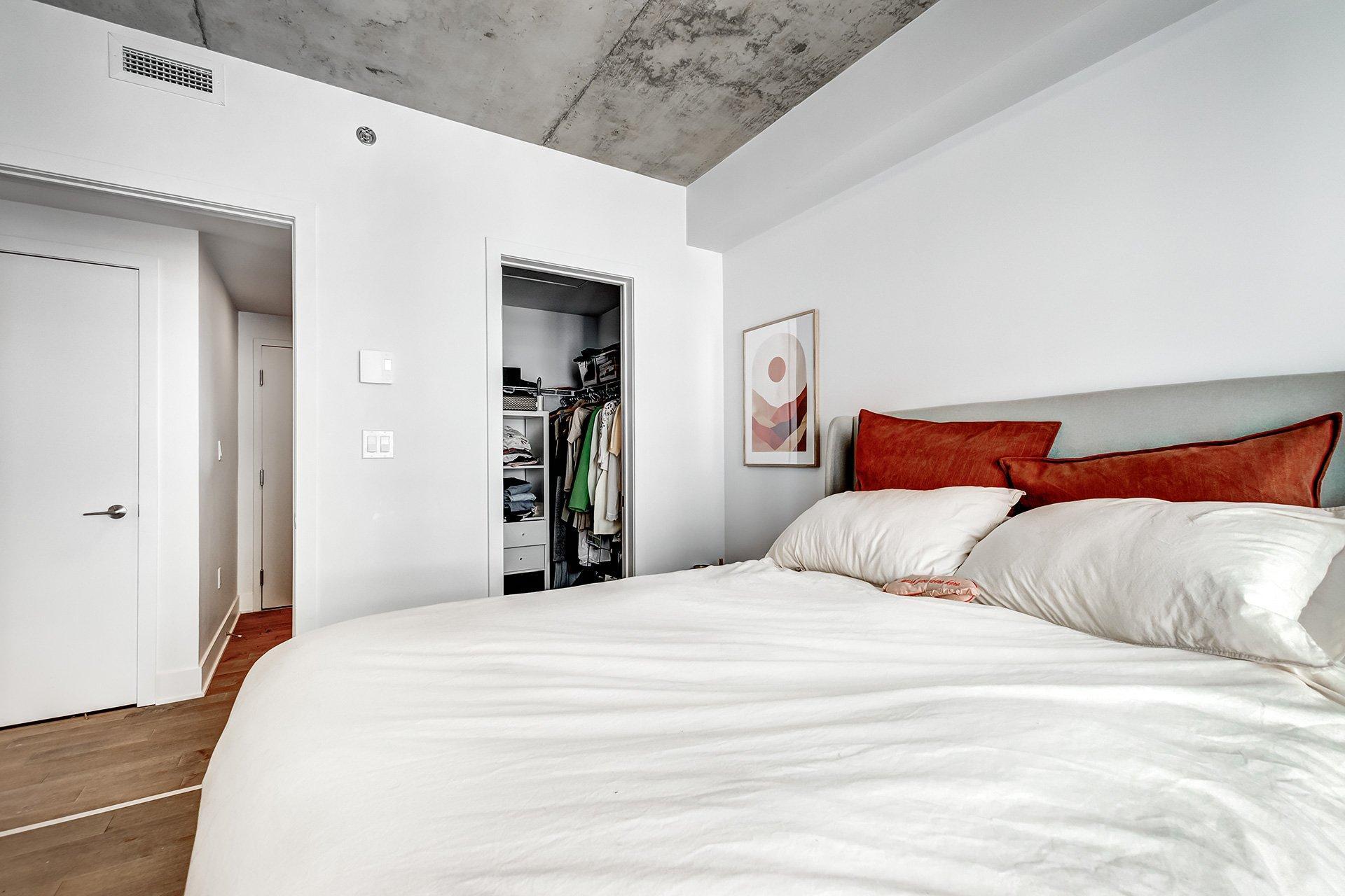 









2320


Rue Tupper

, 1214,
Montréal (Ville-Marie),




QC
H3H0B8

