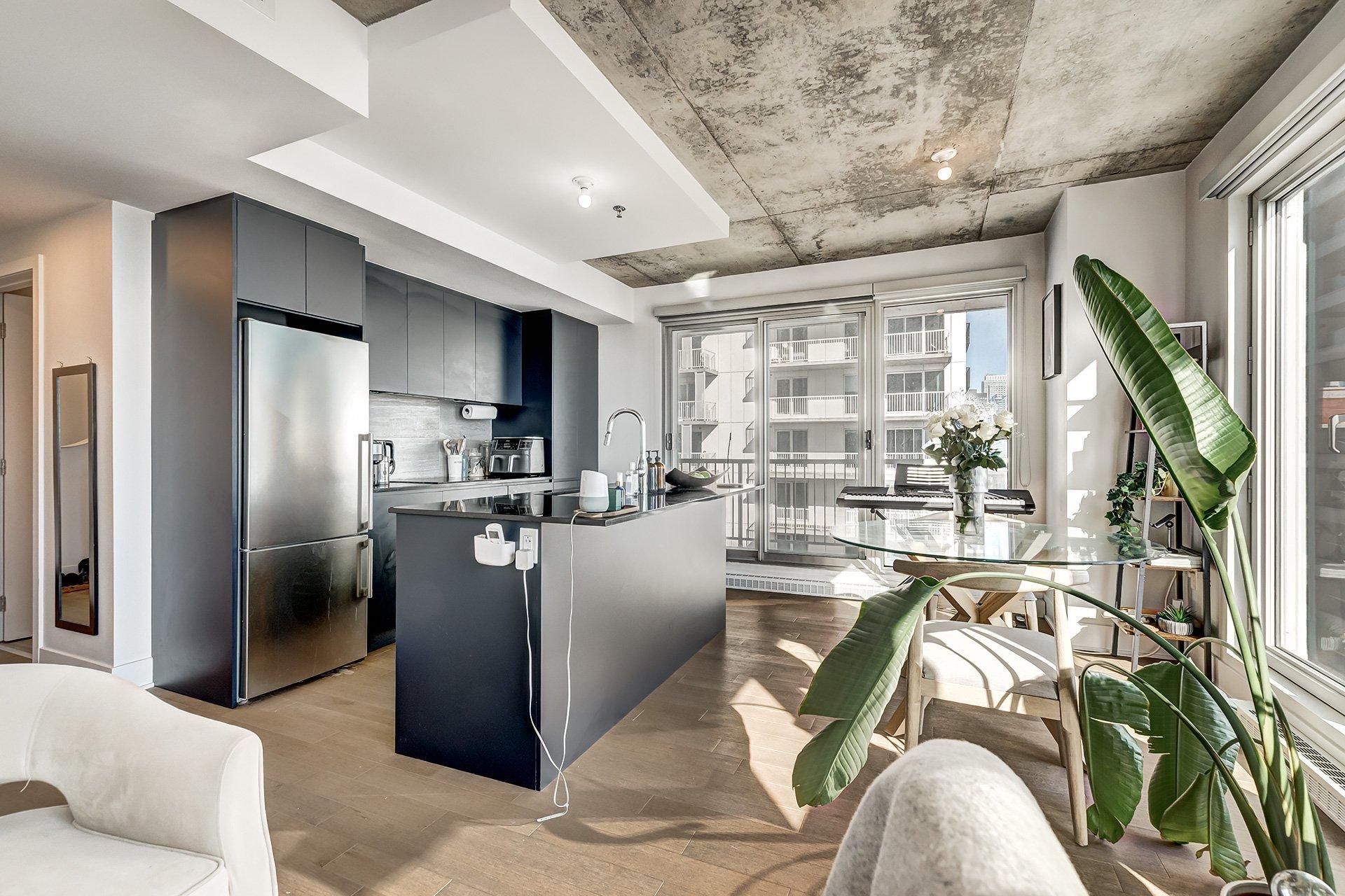 









2320


Rue Tupper

, 1214,
Montréal (Ville-Marie),




QC
H3H0B8

