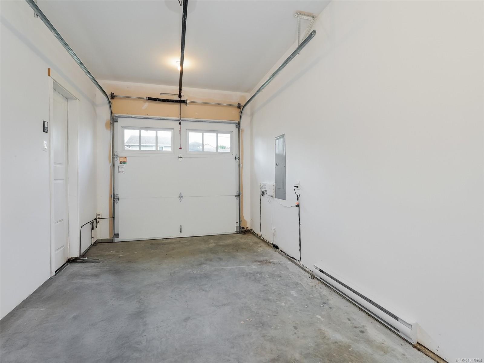 









2075


Dover

St,
Sooke,




BC
V9Z 1L1

