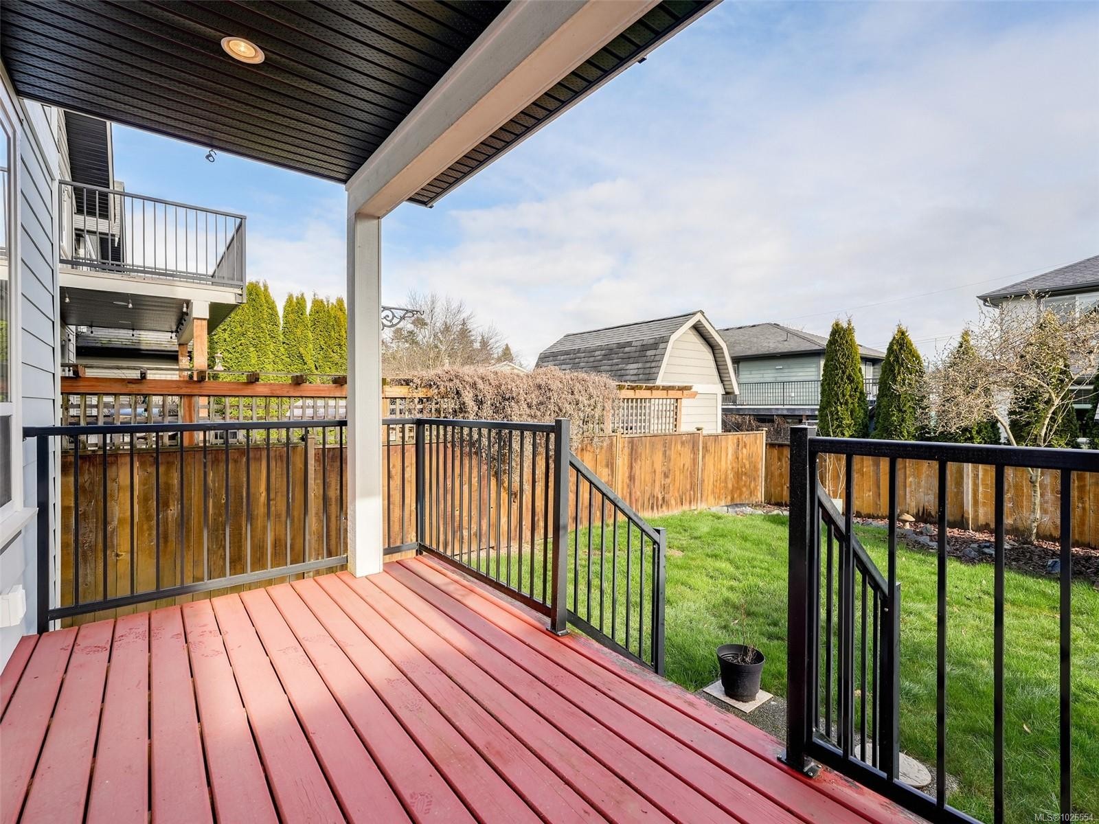 









2075


Dover

St,
Sooke,




BC
V9Z 1L1

