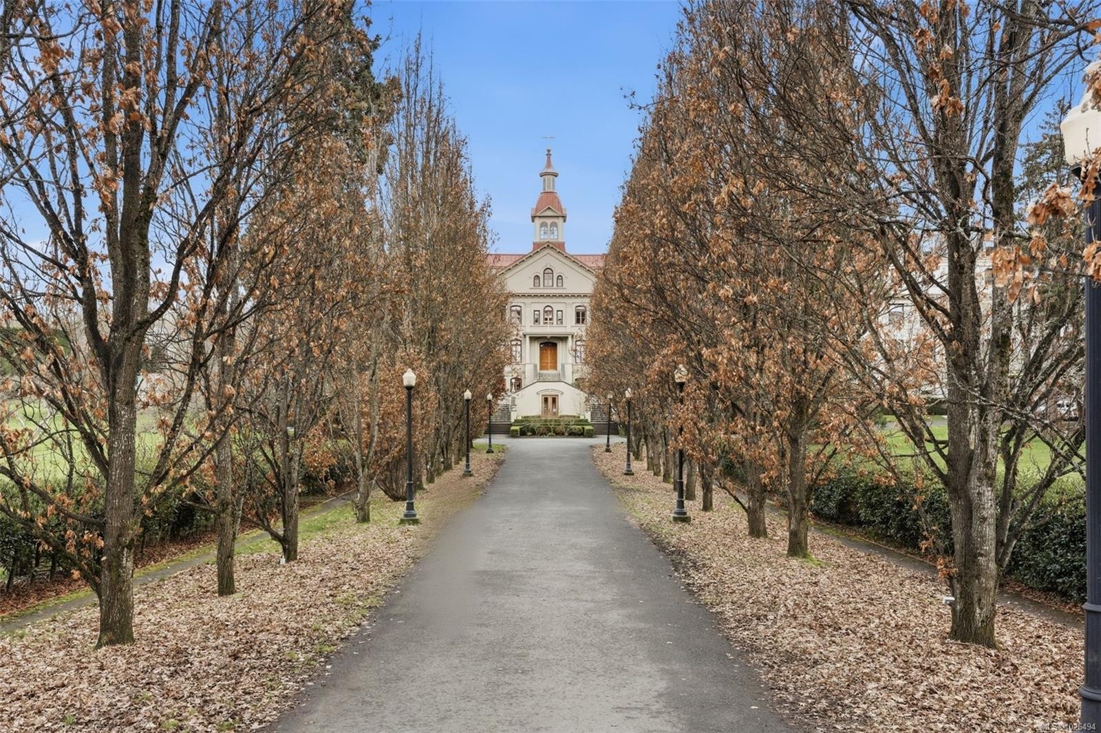 









827


Fairfield

Rd, 609,
Victoria,




BC
V8V 5B2

