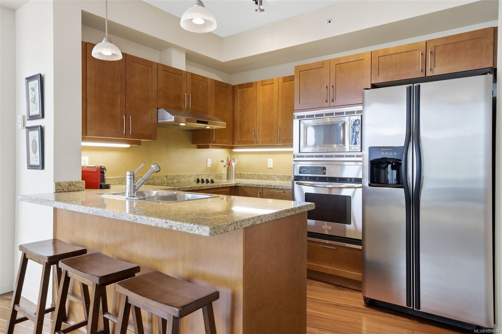 









827


Fairfield

Rd, 609,
Victoria,




BC
V8V 5B2

