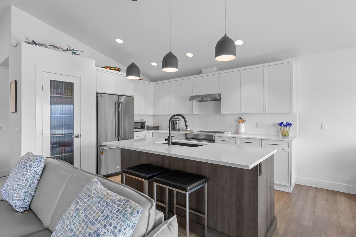 









3938


Cimarron

Drive,
Kelowna,




BC
V1X 8E4

