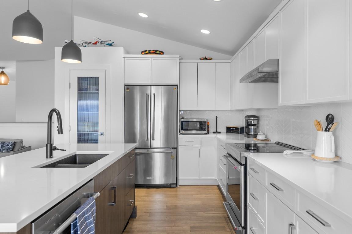 









3938


Cimarron

Drive,
Kelowna,




BC
V1X 8E4

