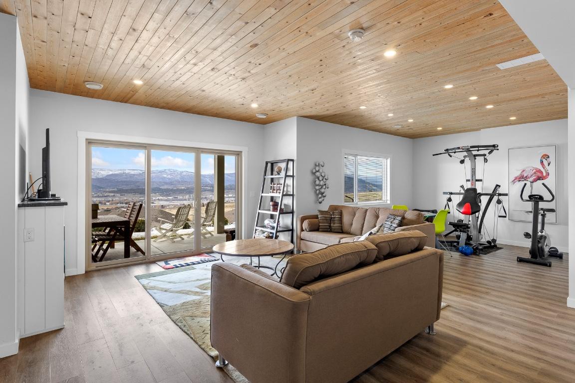 









3938


Cimarron

Drive,
Kelowna,




BC
V1X 8E4

